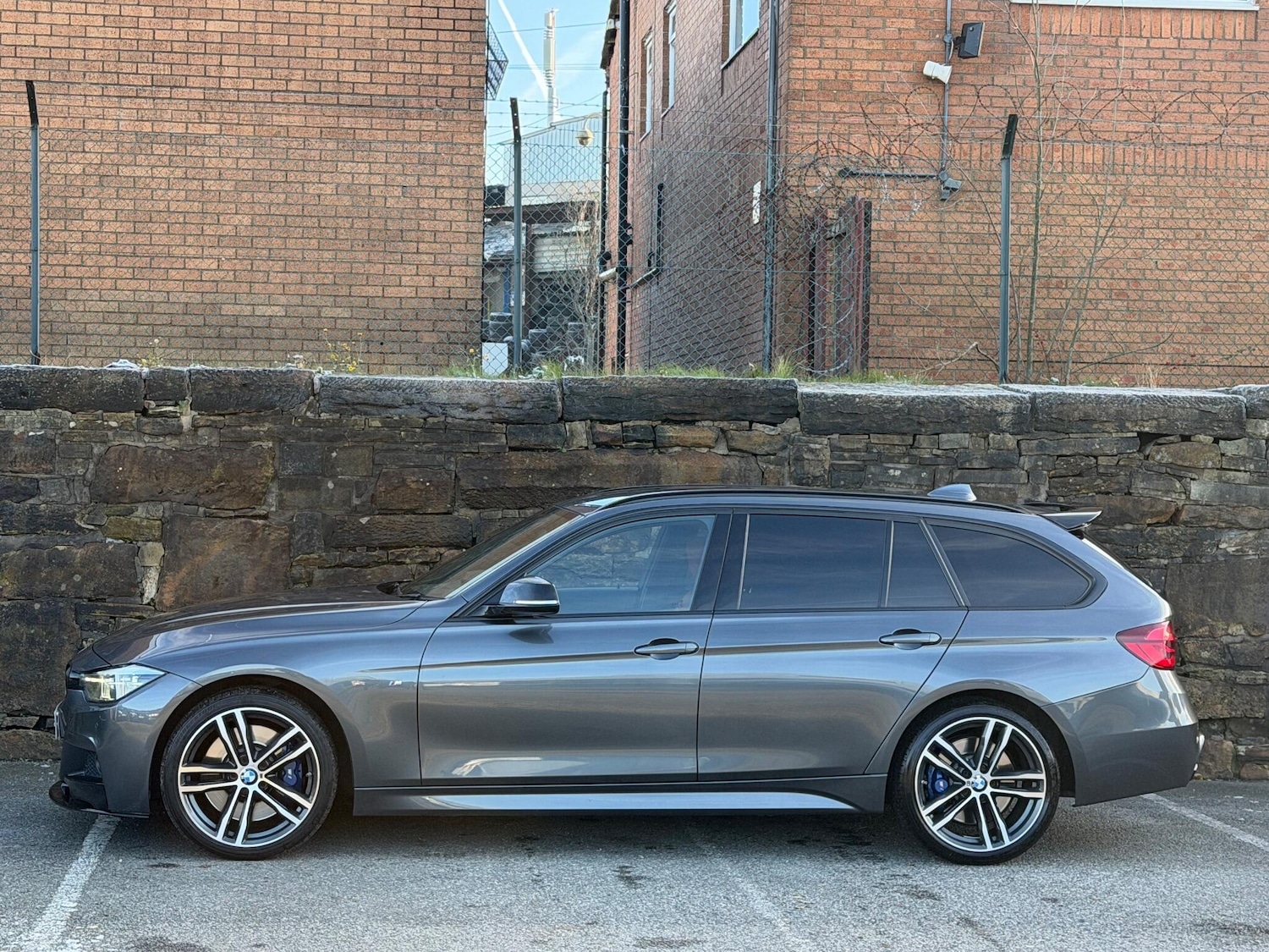 Used BMW 3 Series 2017 for sale - 76613179: Photo 4