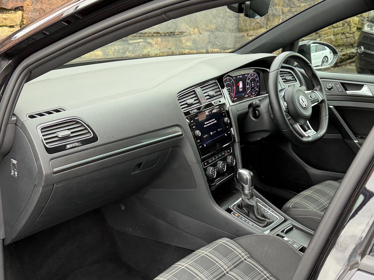 Used Volkswagen Golf 2018 for sale - 76377185: Photo 13