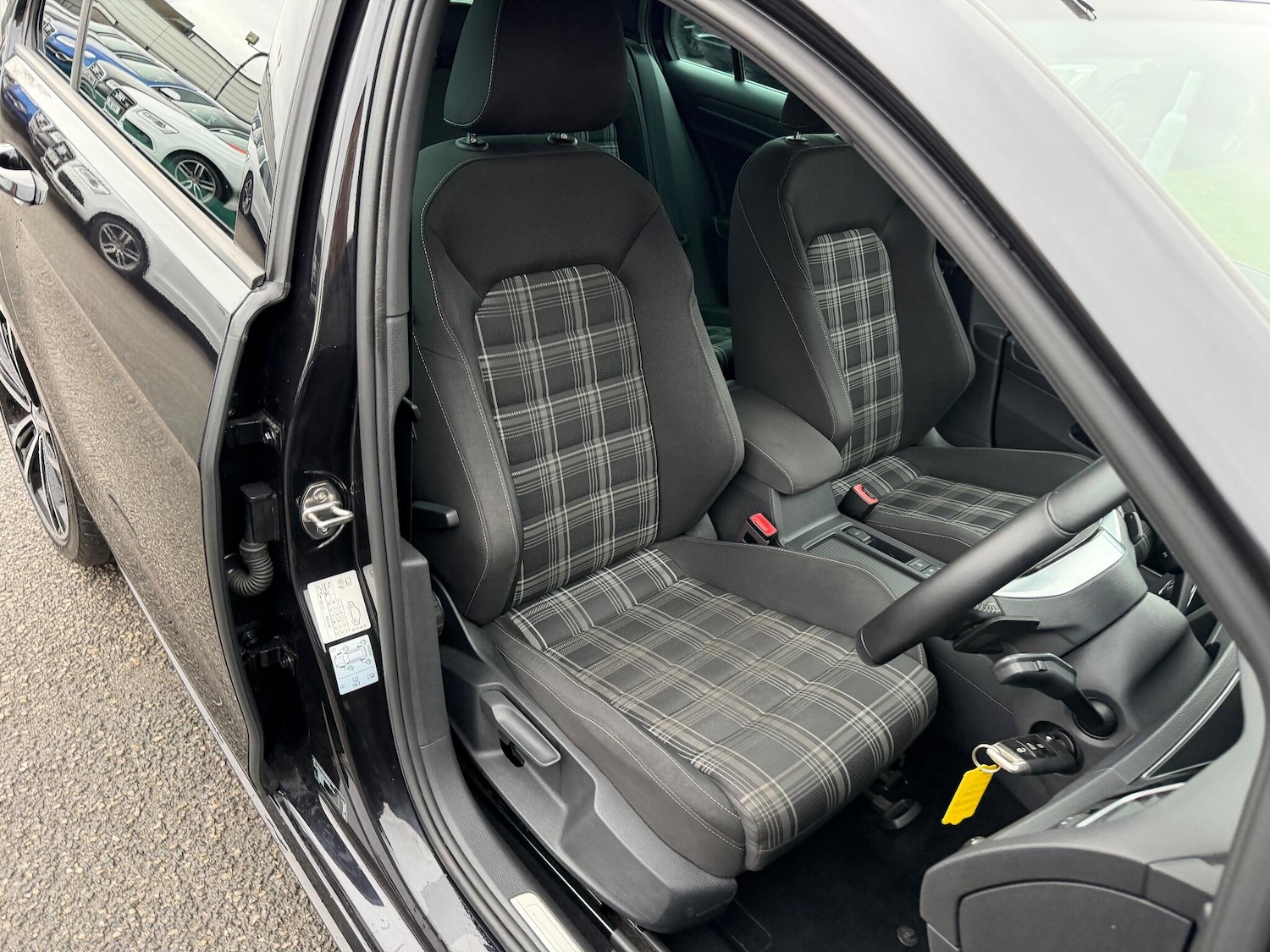 Used Volkswagen Golf 2018 for sale - 76377185: Photo 16