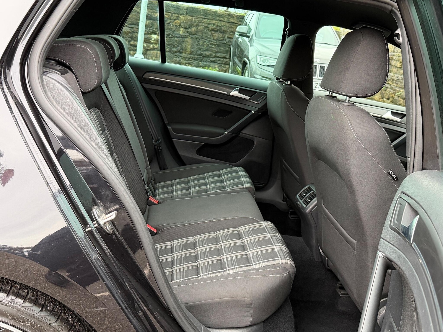 Used Volkswagen Golf 2018 for sale - 76377185: Photo 18