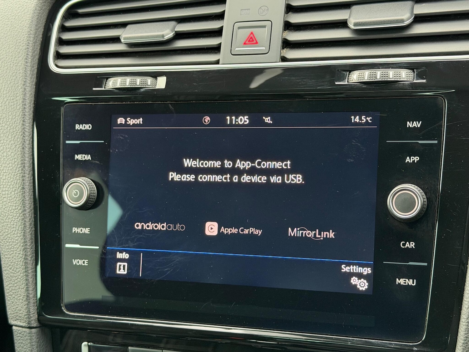 Used Volkswagen Golf 2018 for sale - 76377185: Photo 32