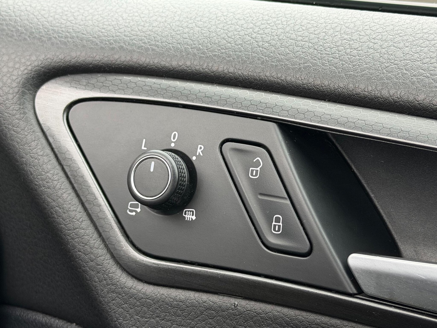 Used Volkswagen Golf 2018 for sale - 76377185: Photo 44