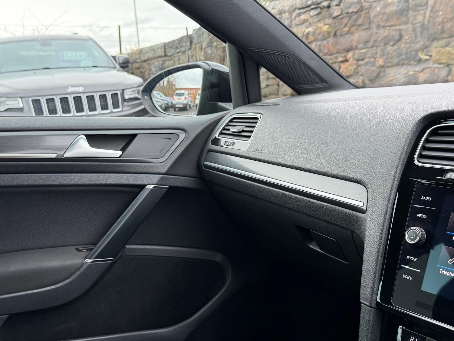 Used Volkswagen Golf 2018 for sale - 76377185: Photo 48