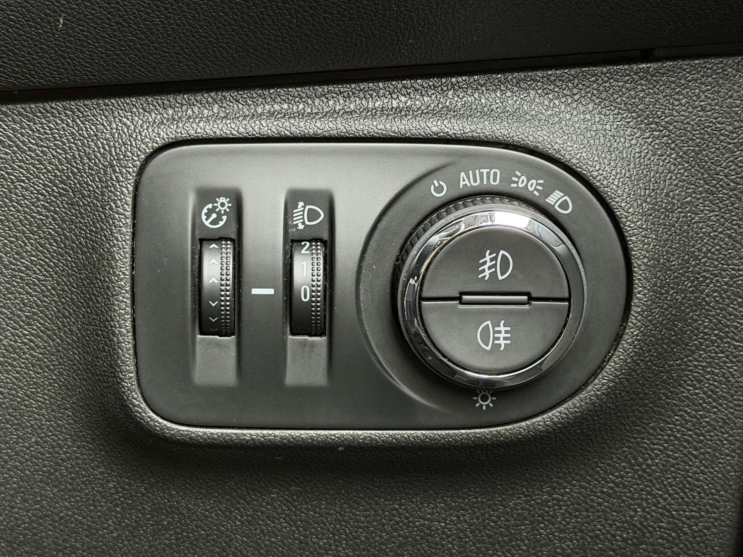 Used Vauxhall Corsa 2018 for sale - 76990069: Photo 39