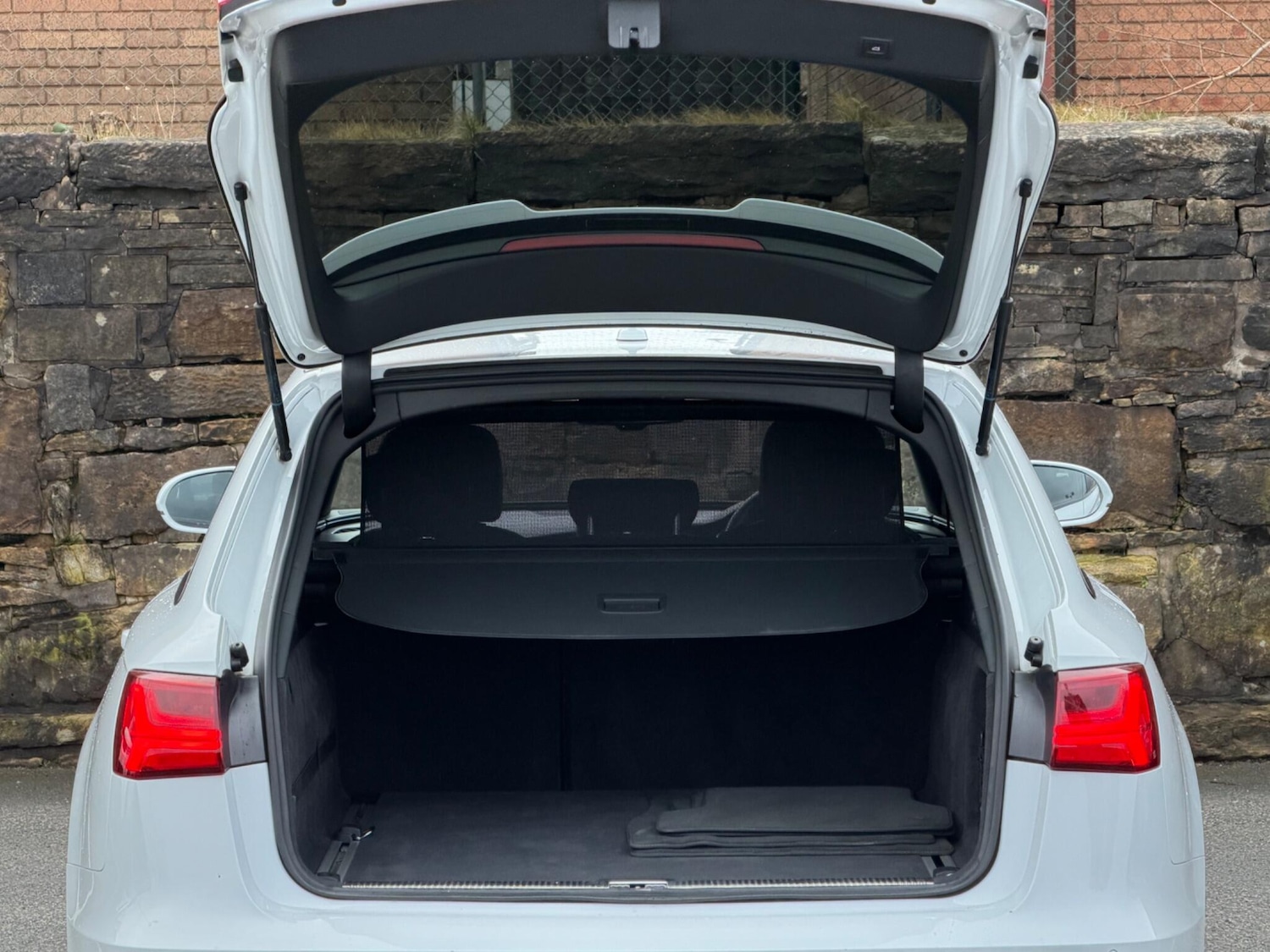 Used Audi A6 Avant 2017 for sale - 77468879: Photo 21