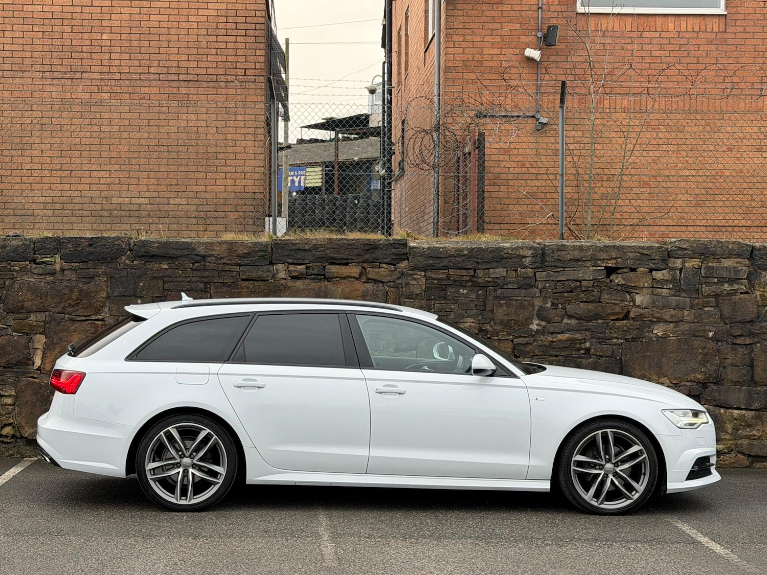 Used Audi A6 Avant 2017 for sale - 77468879: Photo 8