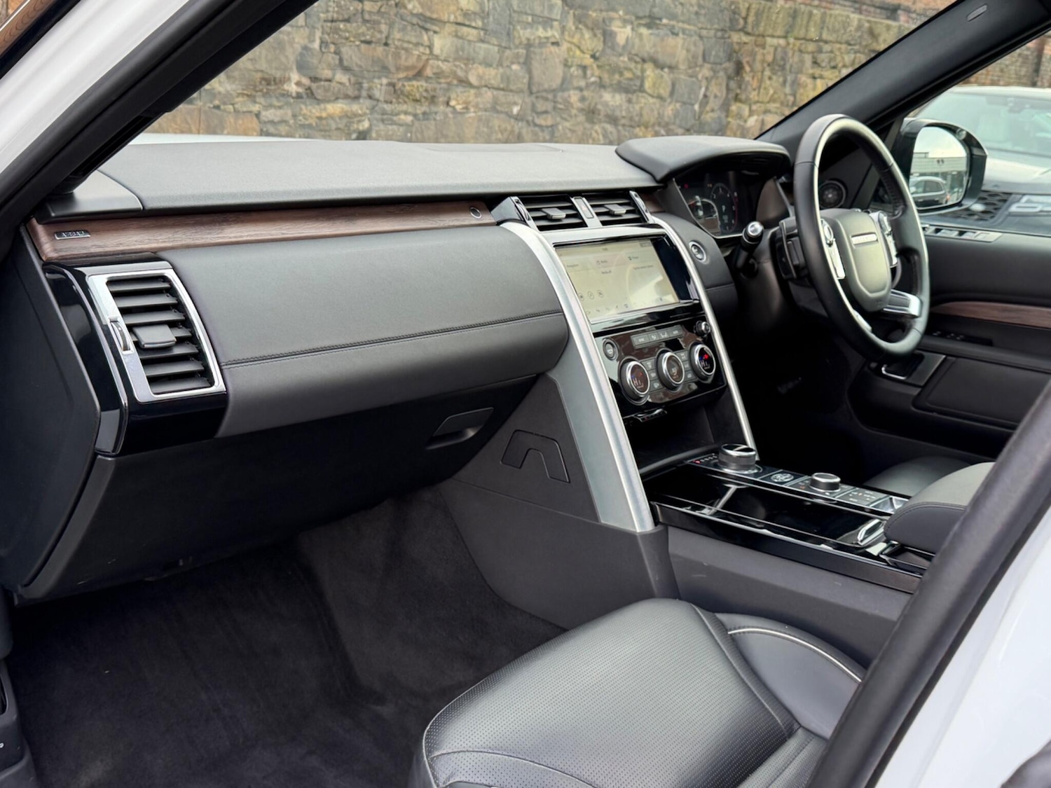 Used Land Rover Discovery 2020 for sale - 77305506: Photo 15