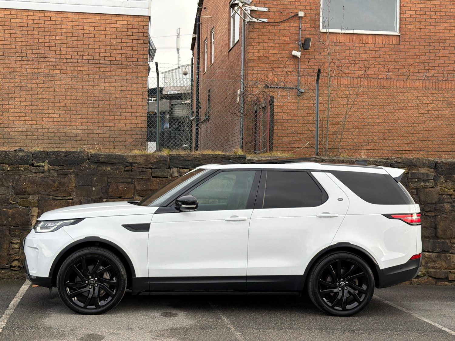 Used Land Rover Discovery 2020 for sale - 77305506: Photo 4