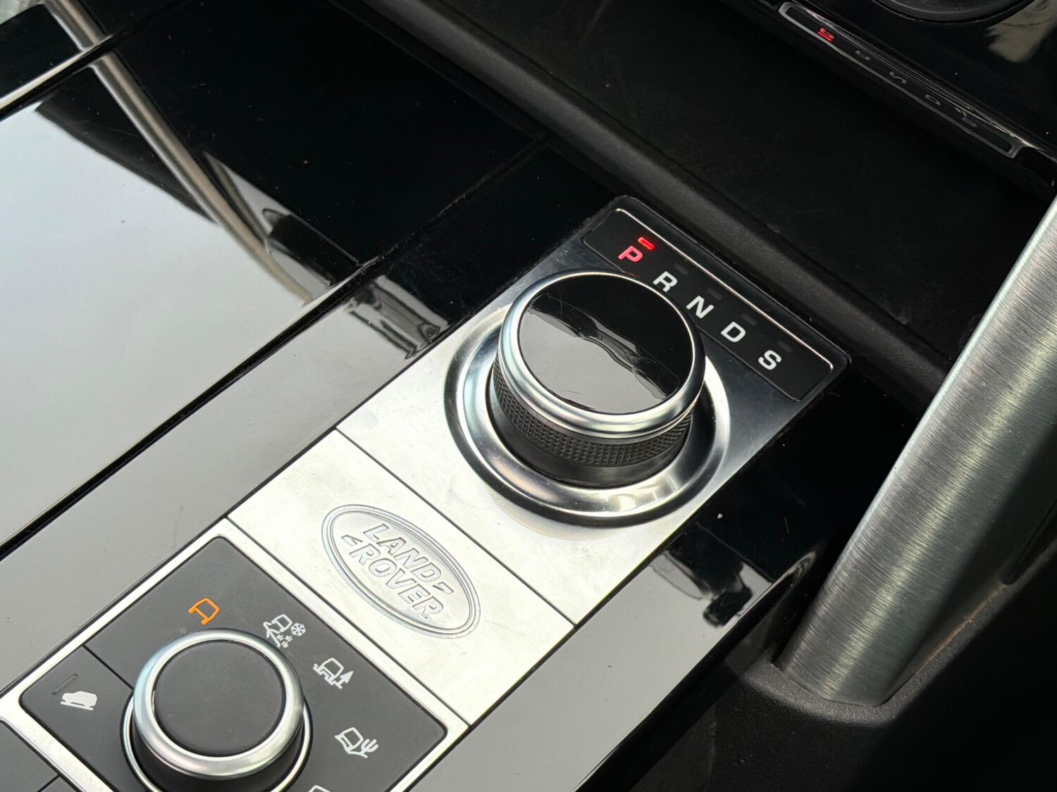 Used Land Rover Discovery 2020 for sale - 77305506: Photo 44