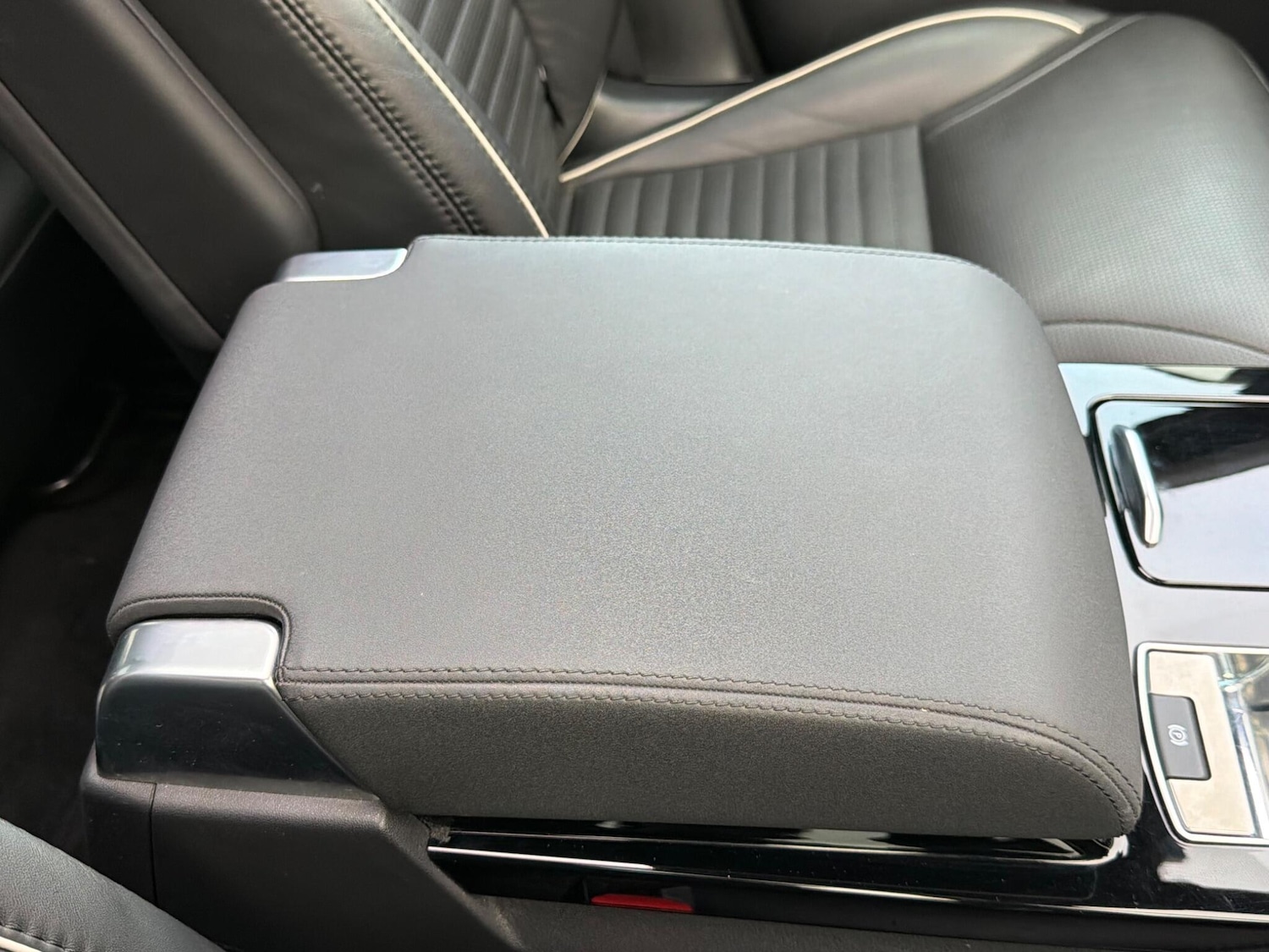 Used Land Rover Discovery 2020 for sale - 77305506: Photo 46