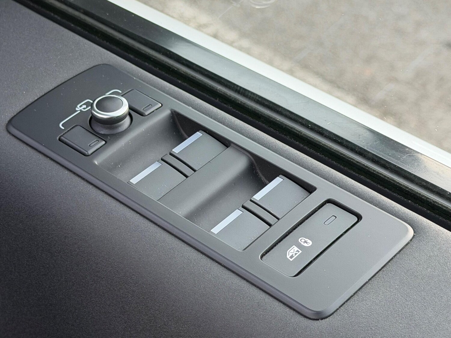 Used Land Rover Discovery 2020 for sale - 77305506: Photo 56