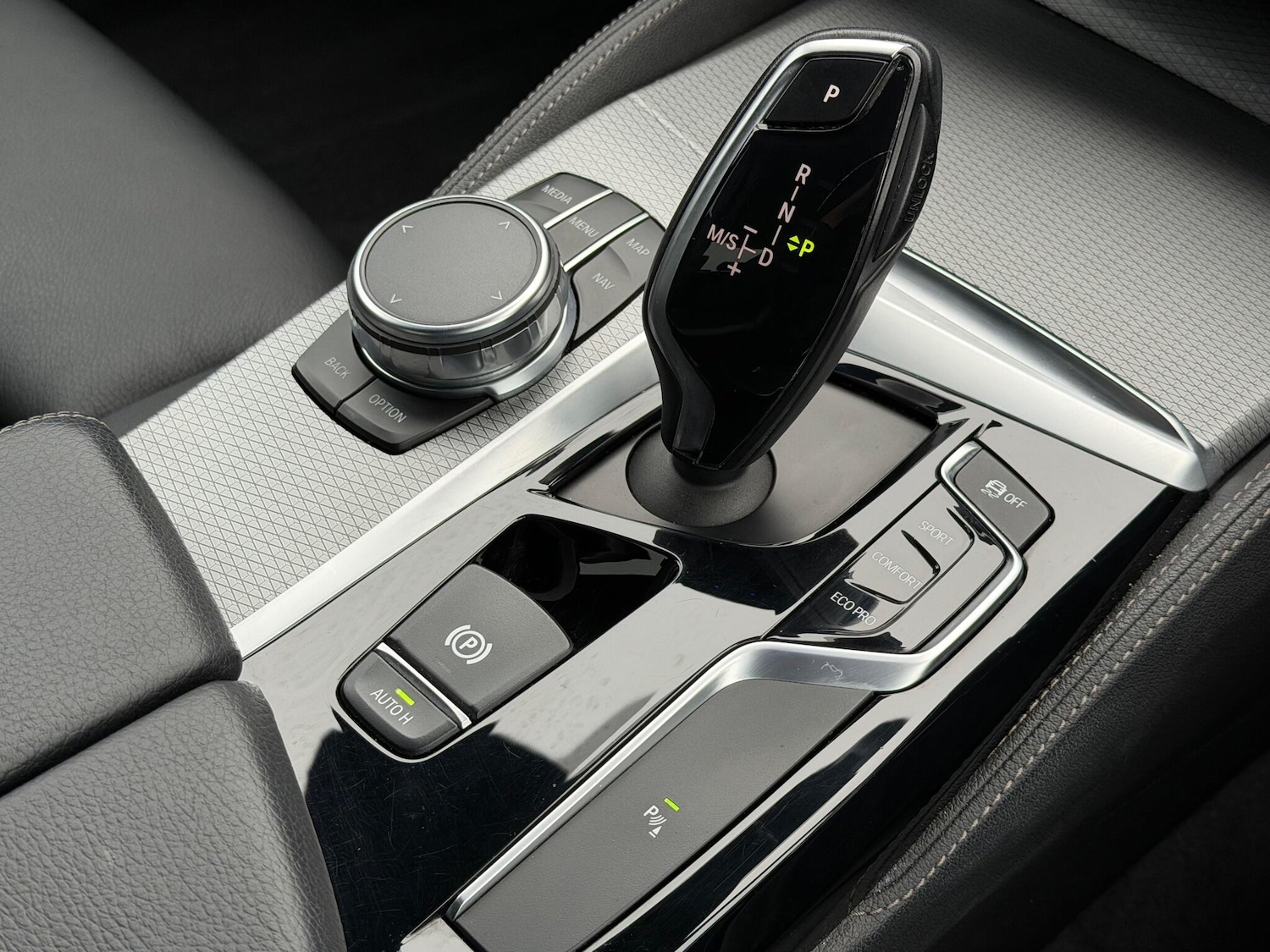 Used BMW 5 Series 2017 for sale - 76735463: Photo 42