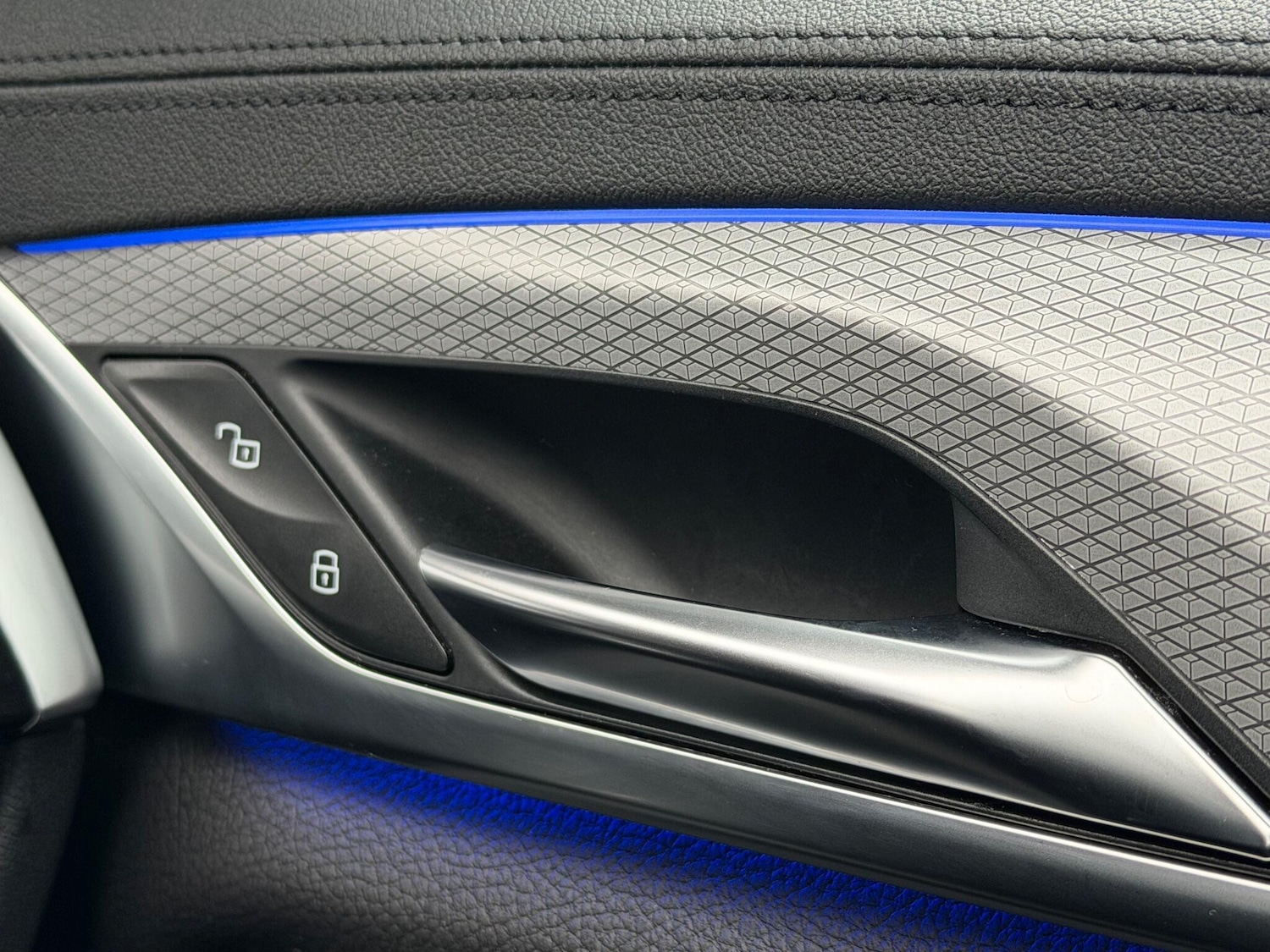 Used BMW 5 Series 2017 for sale - 76735463: Photo 50