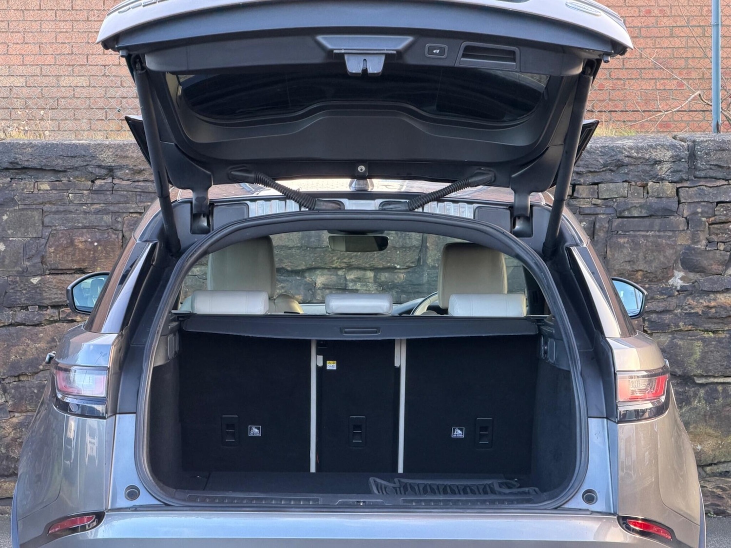 Used Land Rover Range Rover Velar 2018 for sale - 77130999: Photo 20