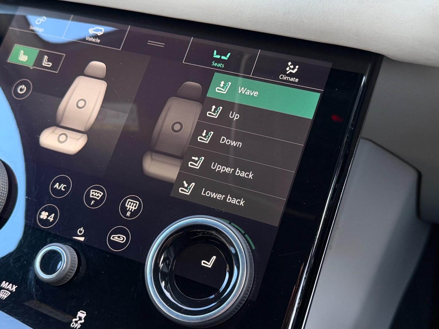 Used Land Rover Range Rover Velar 2018 for sale - 77130999: Photo 38