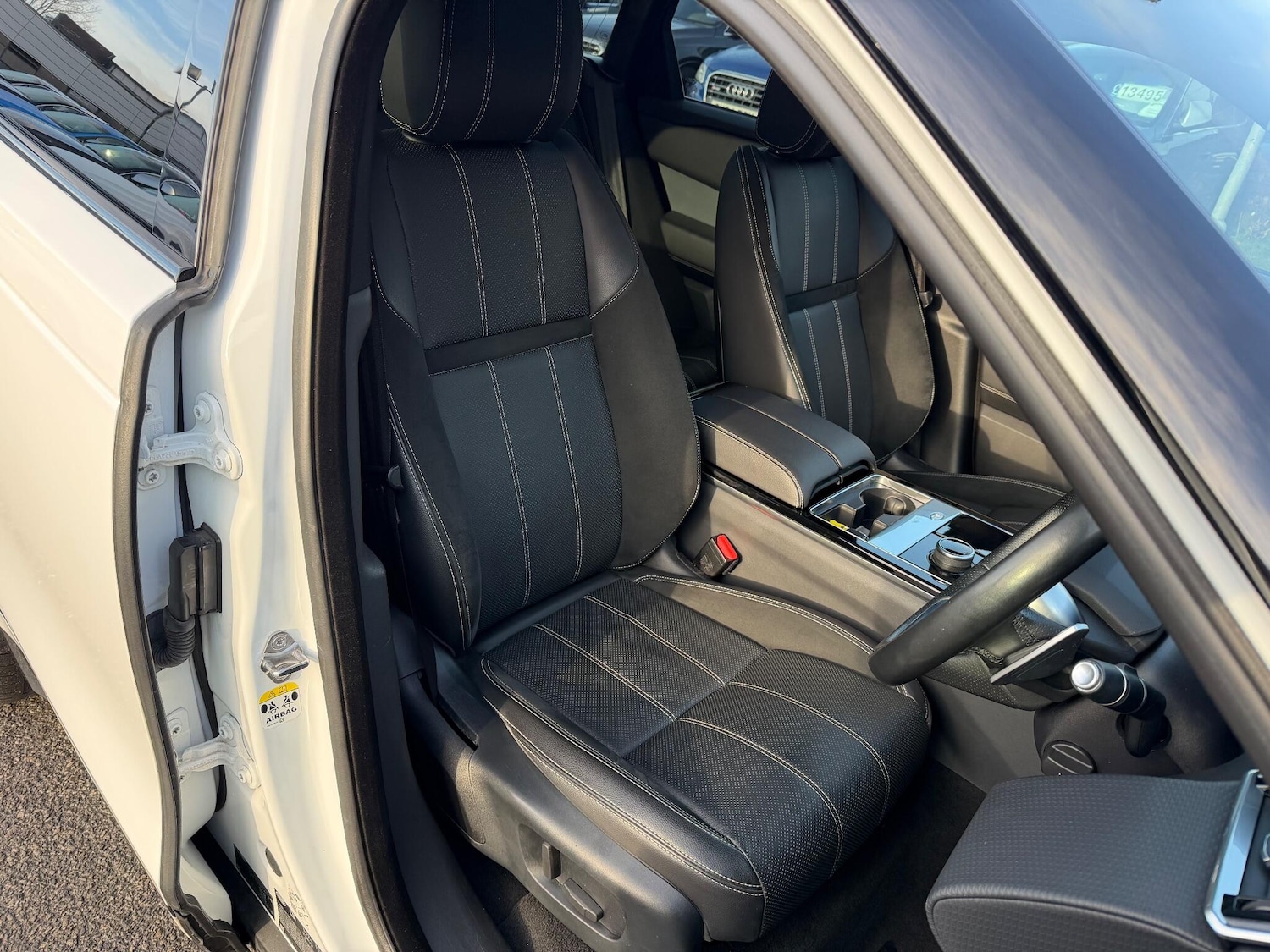 Used Land Rover Range Rover Velar 2019 for sale - 76993102: Photo 18