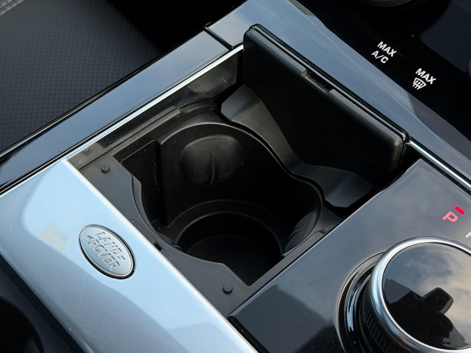 Used Land Rover Range Rover Velar 2019 for sale - 76993102: Photo 44