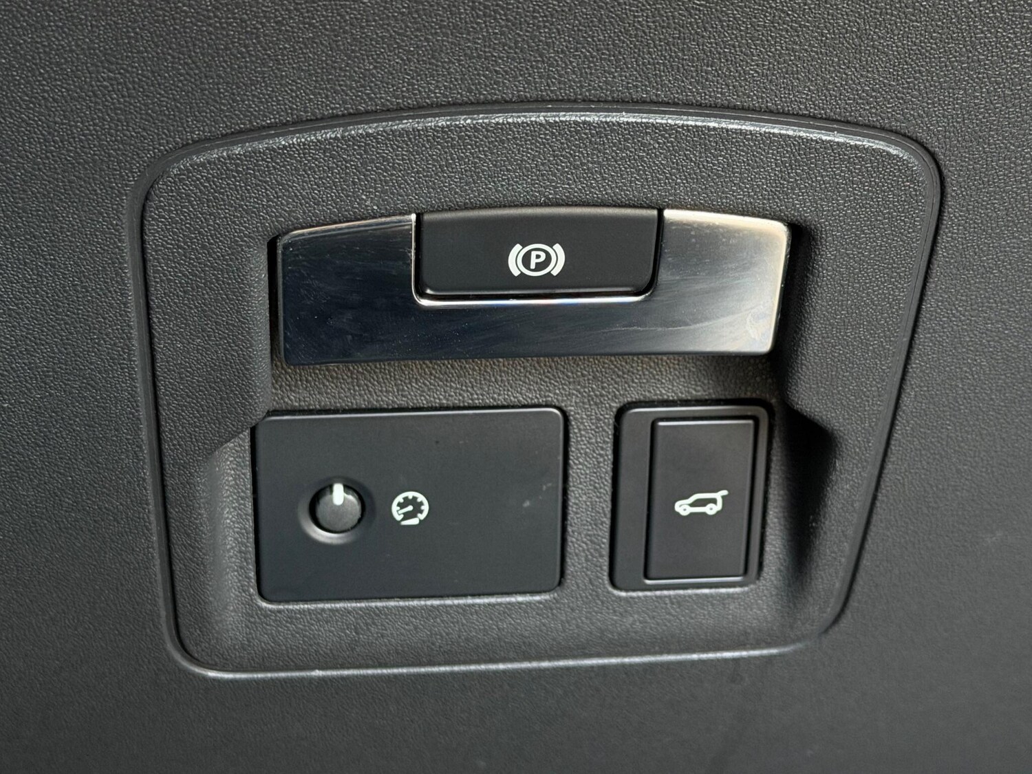 Used Land Rover Range Rover Velar 2019 for sale - 76993102: Photo 51