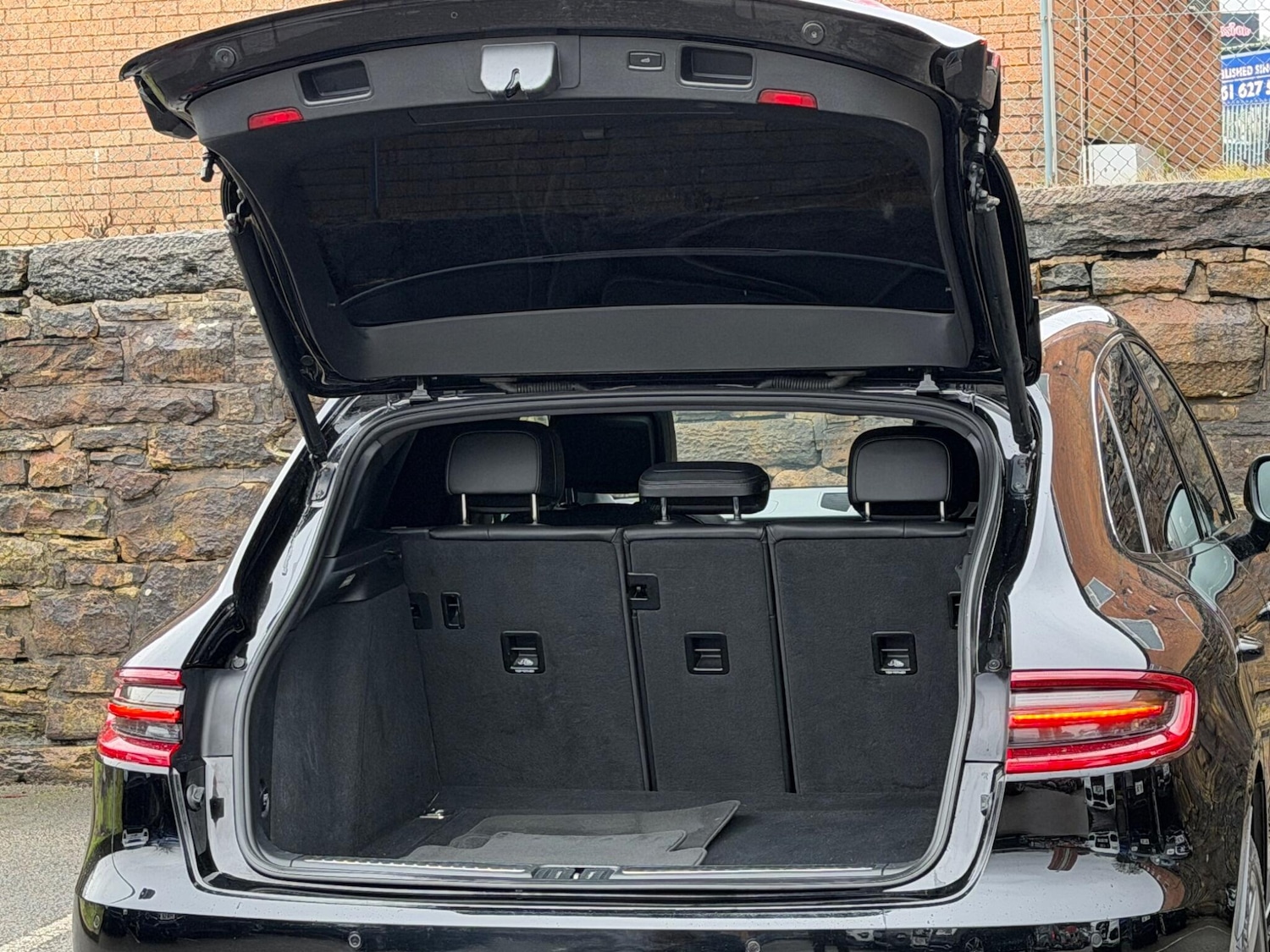 Used Porsche Macan 2015 for sale - 77162992: Photo 24