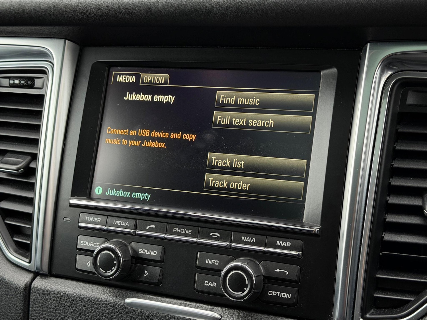 Used Porsche Macan 2015 for sale - 77162992: Photo 35