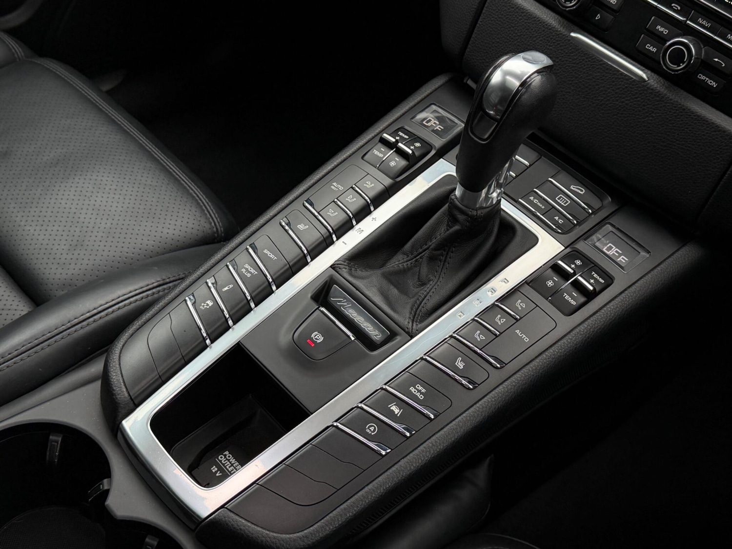 Used Porsche Macan 2015 for sale - 77162992: Photo 44