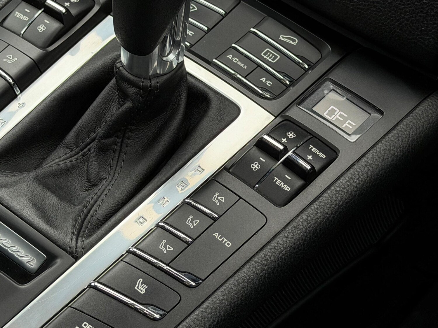 Used Porsche Macan 2015 for sale - 77162992: Photo 45