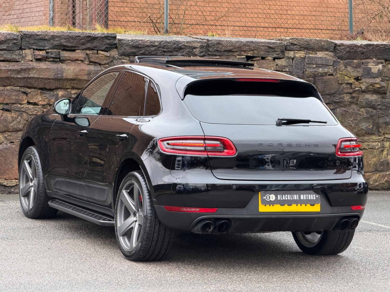 Used Porsche Macan 2015 for sale - 77162992: Photo 5