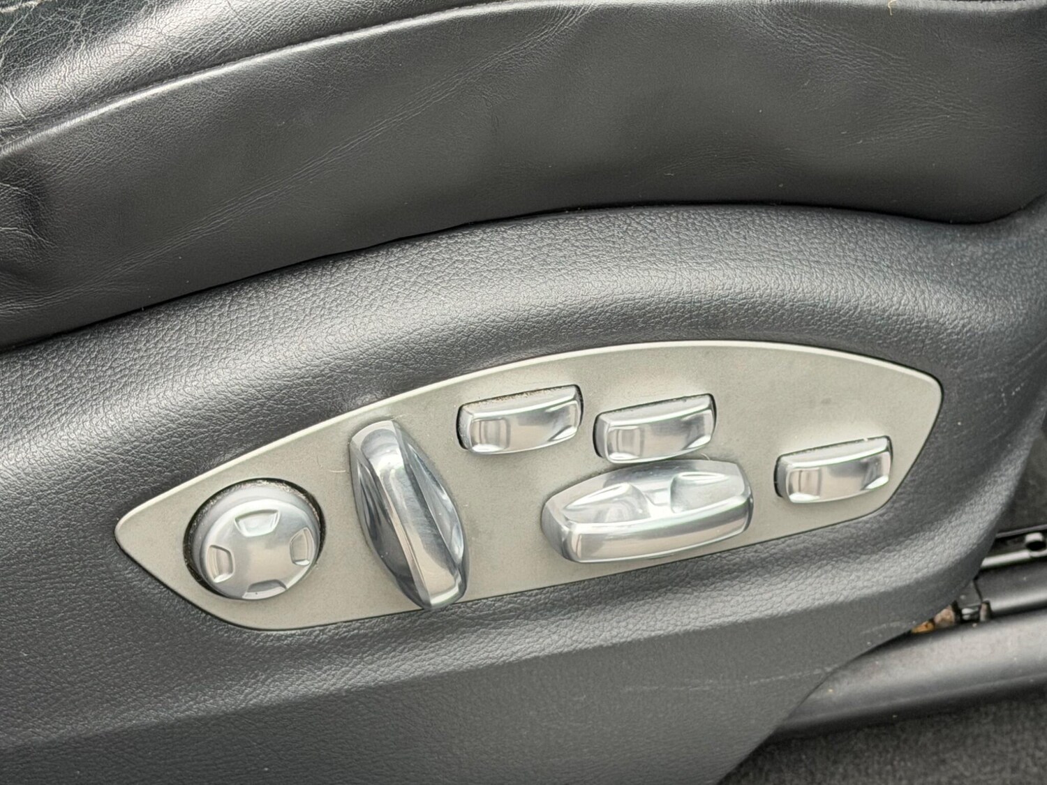 Used Porsche Macan 2015 for sale - 77162992: Photo 53