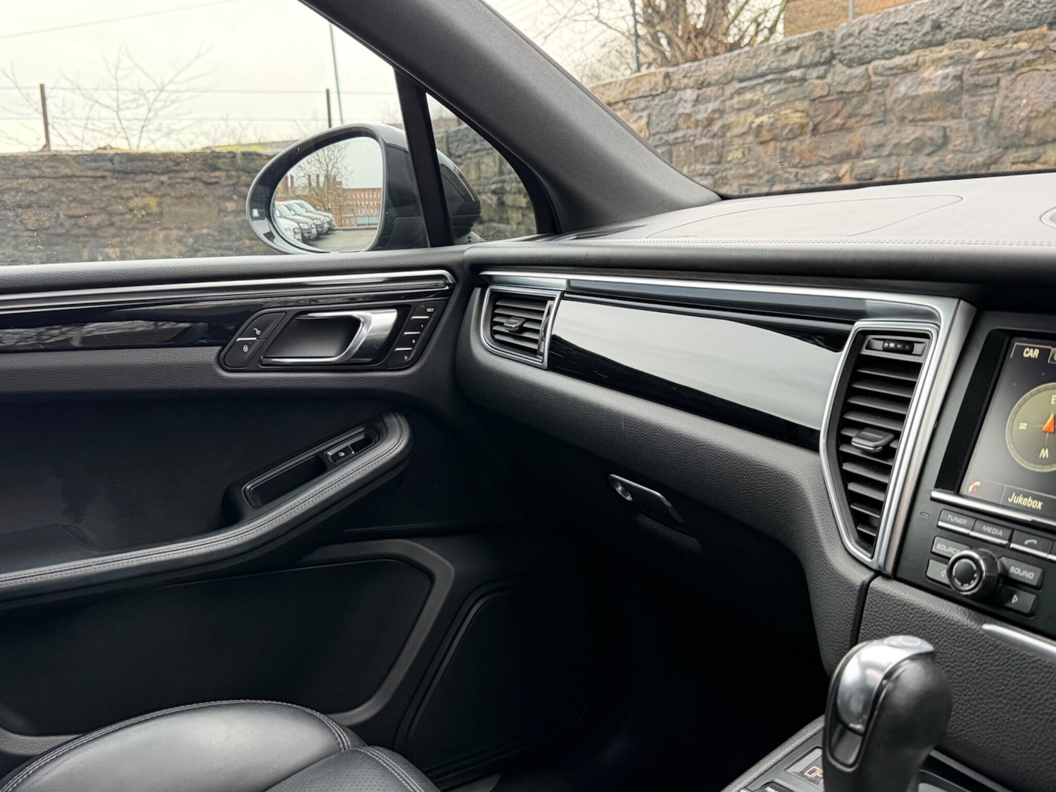 Used Porsche Macan 2015 for sale - 77162992: Photo 55