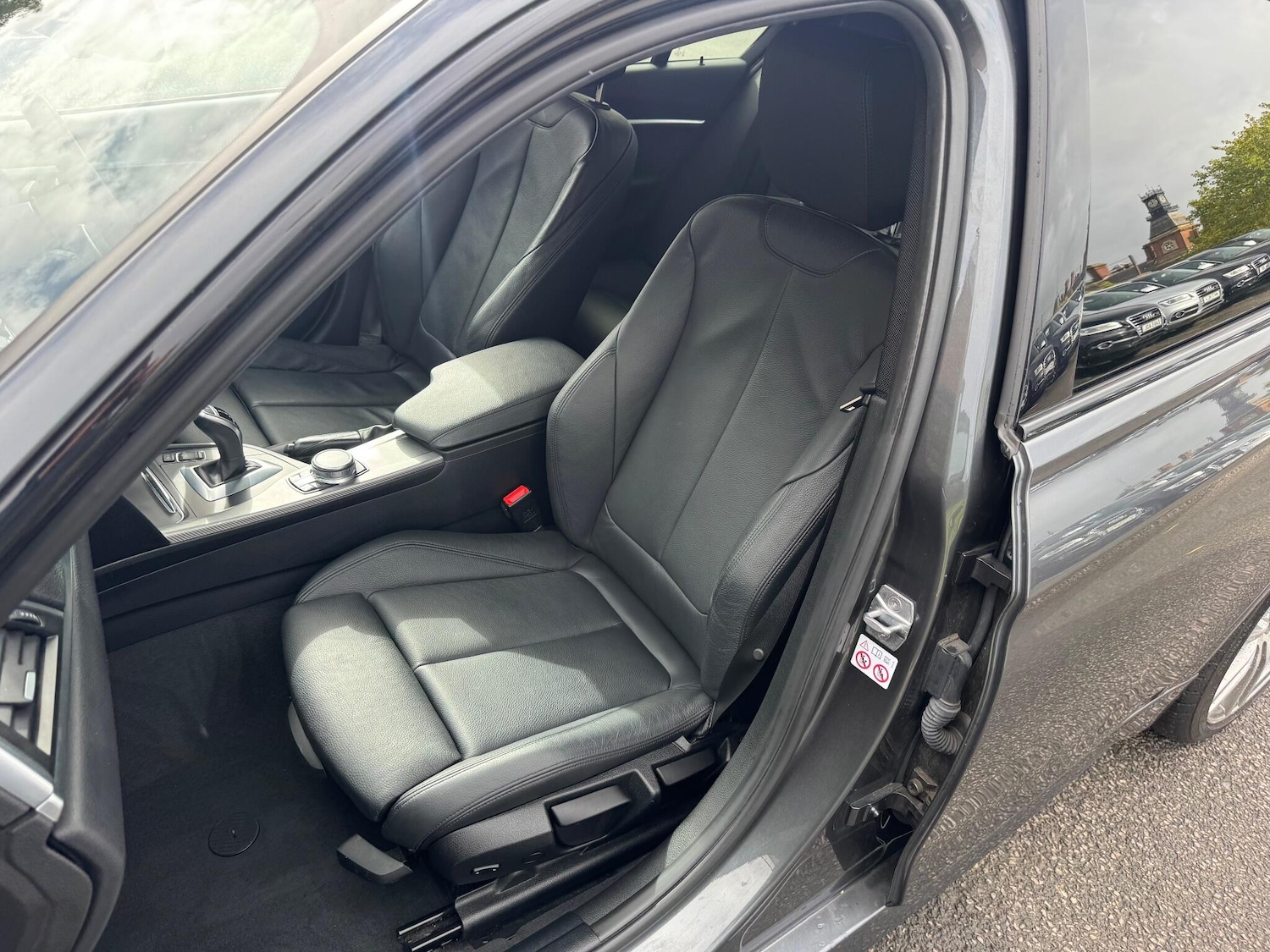 Used BMW 3 Series 2017 for sale - 76161108: Photo 18