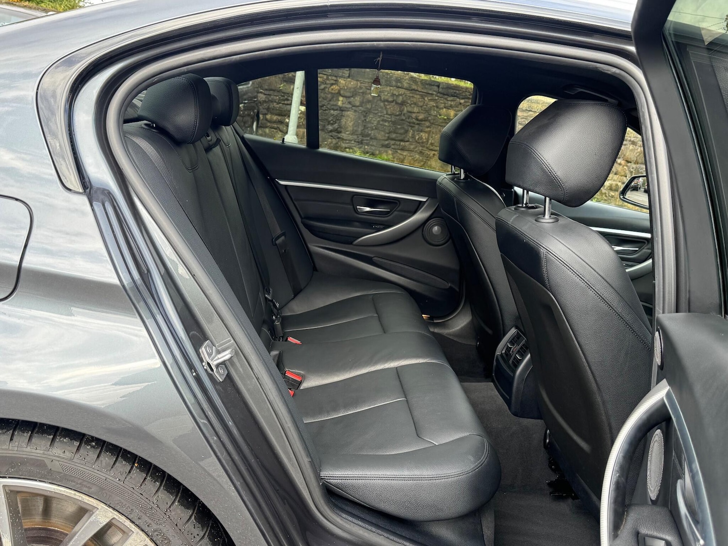 Used BMW 3 Series 2017 for sale - 76161108: Photo 19