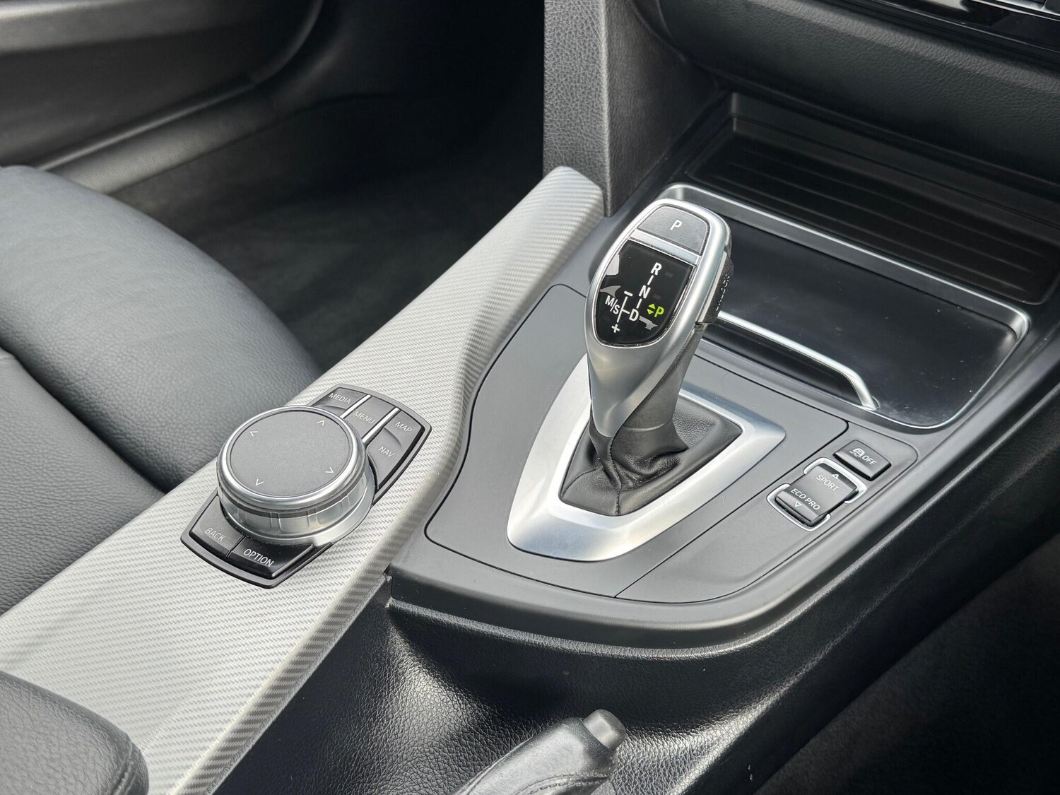 Used BMW 3 Series 2017 for sale - 76161108: Photo 39