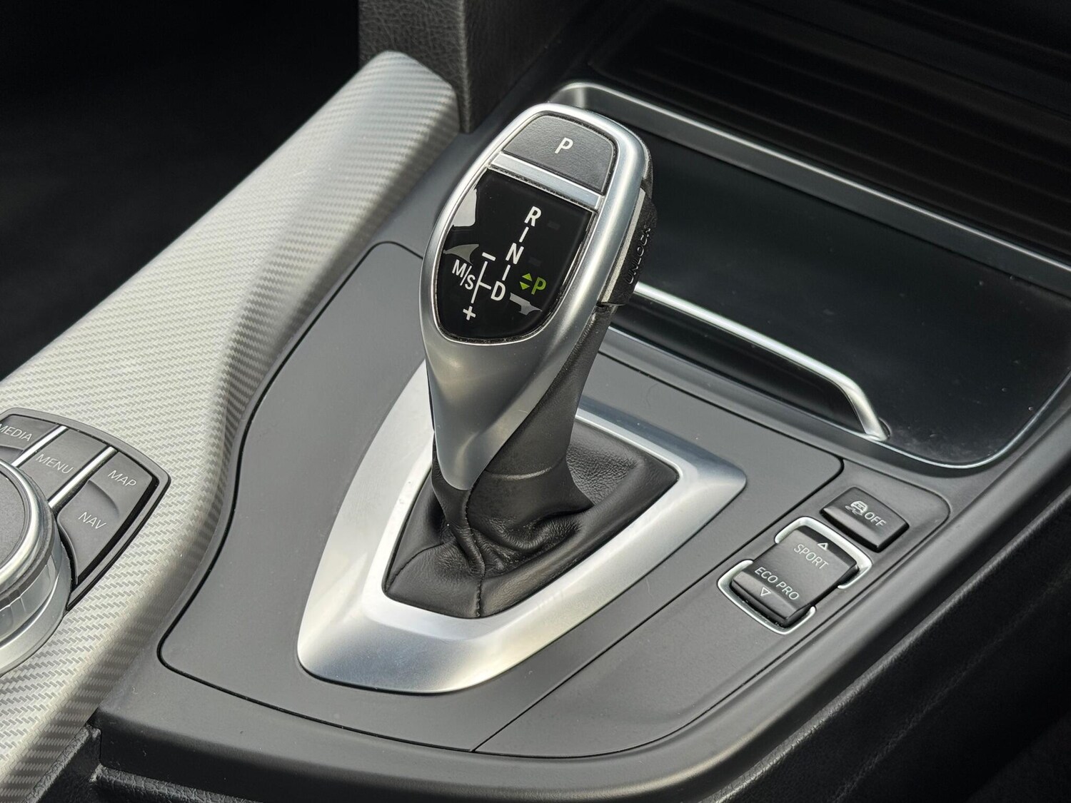 Used BMW 3 Series 2017 for sale - 76161108: Photo 40