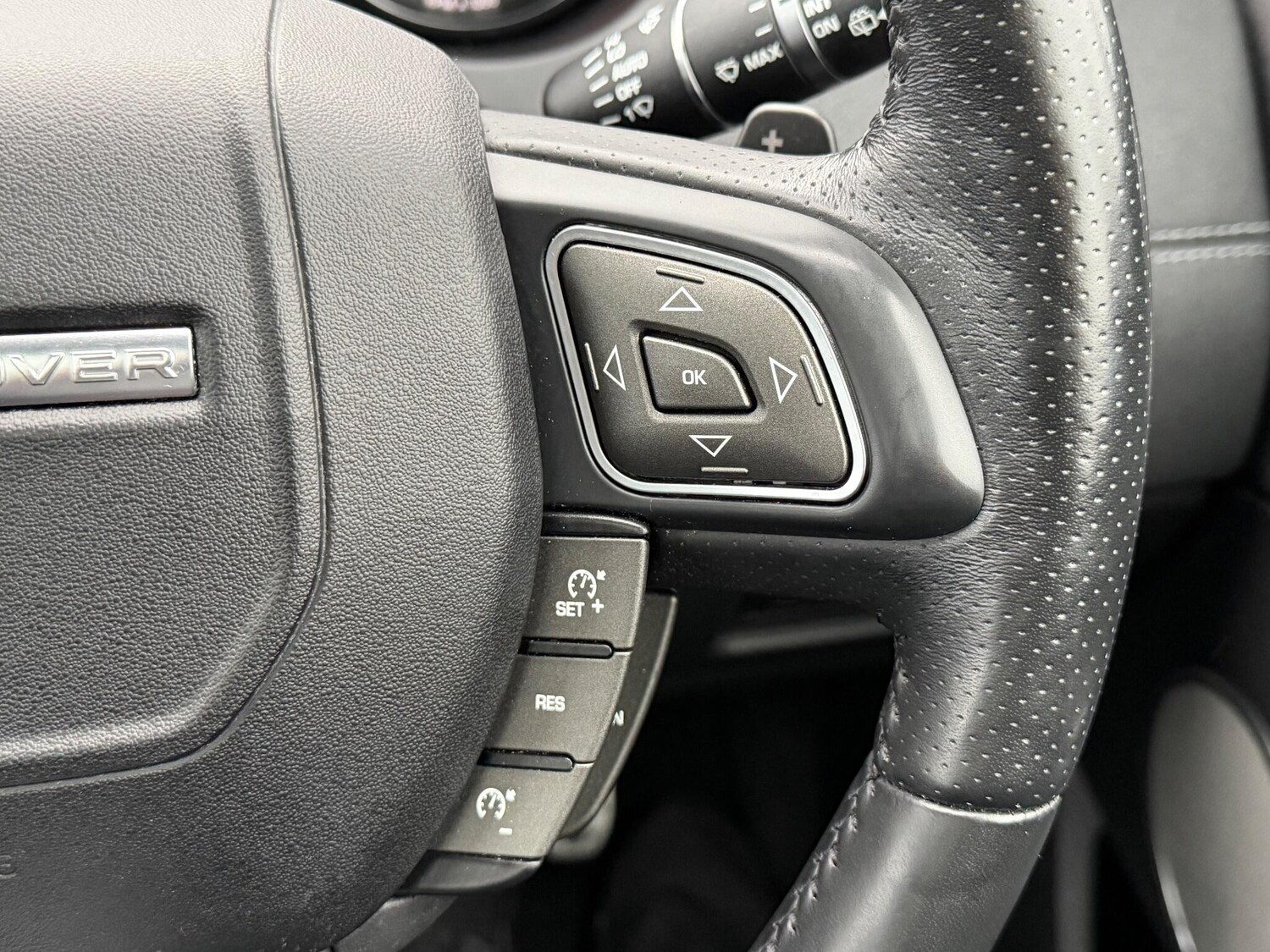 Used Land Rover Range Rover Evoque 2017 for sale - 76781657: Photo 27