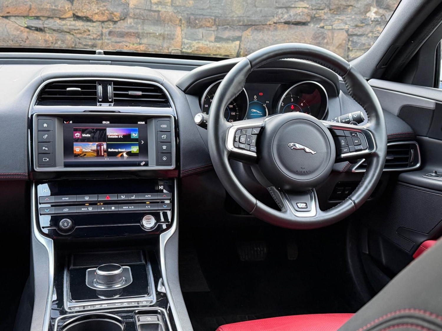 Used Jaguar XE 2018 for sale - 77215934: Photo 20