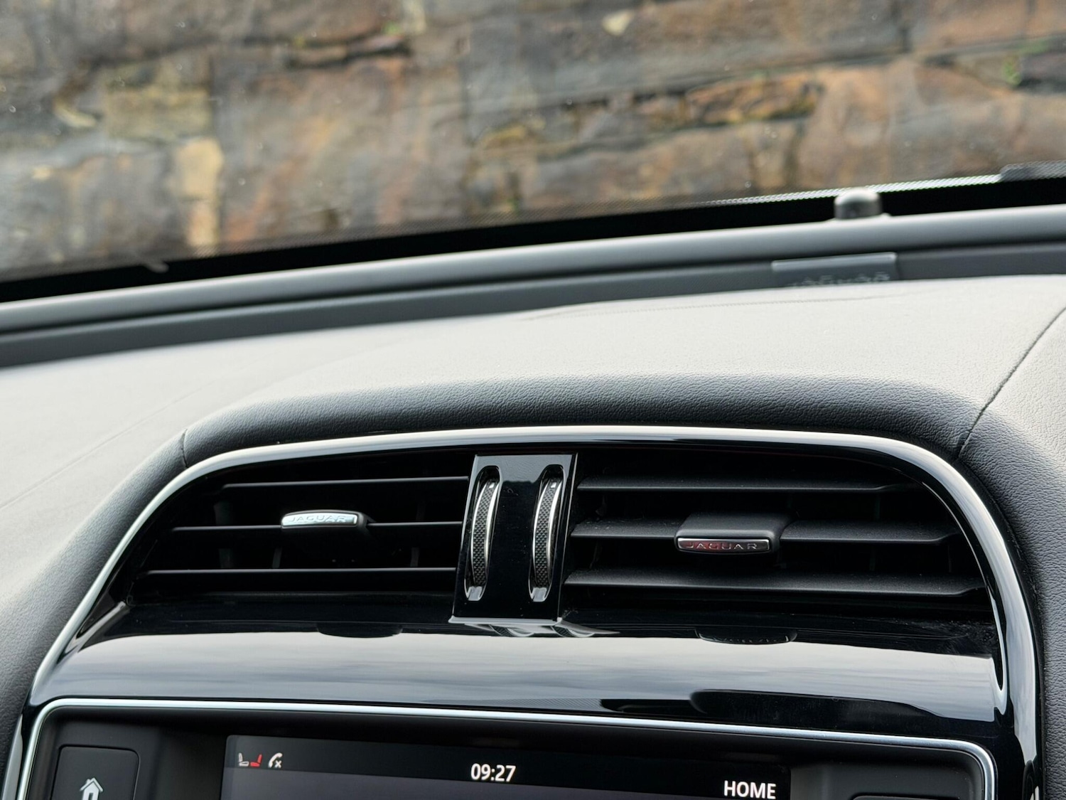 Used Jaguar XE 2018 for sale - 77215934: Photo 25