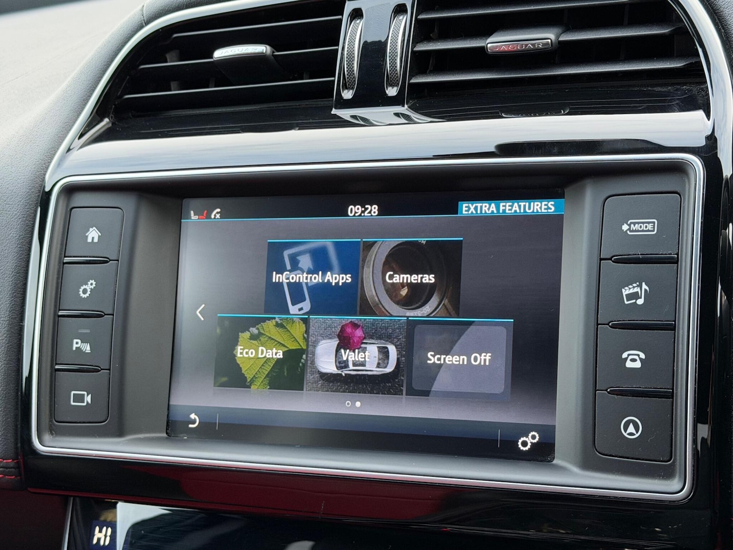 Used Jaguar XE 2018 for sale - 77215934: Photo 33