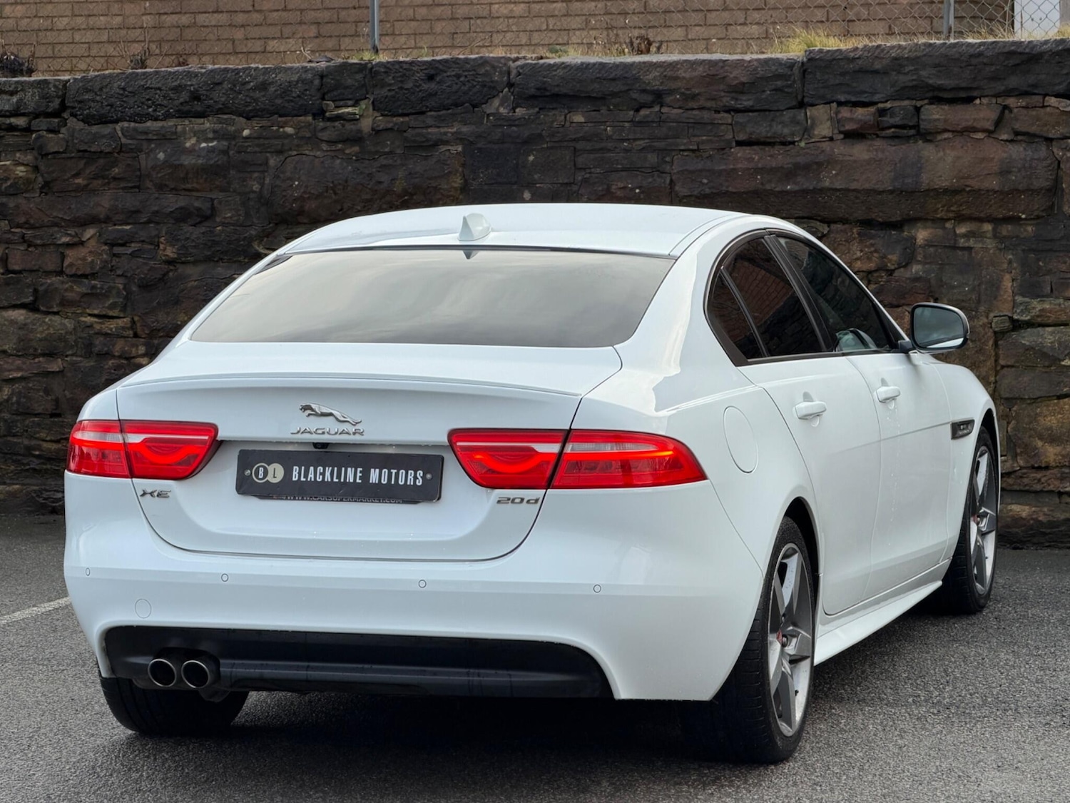 Used Jaguar XE 2018 for sale - 77215934: Photo 7