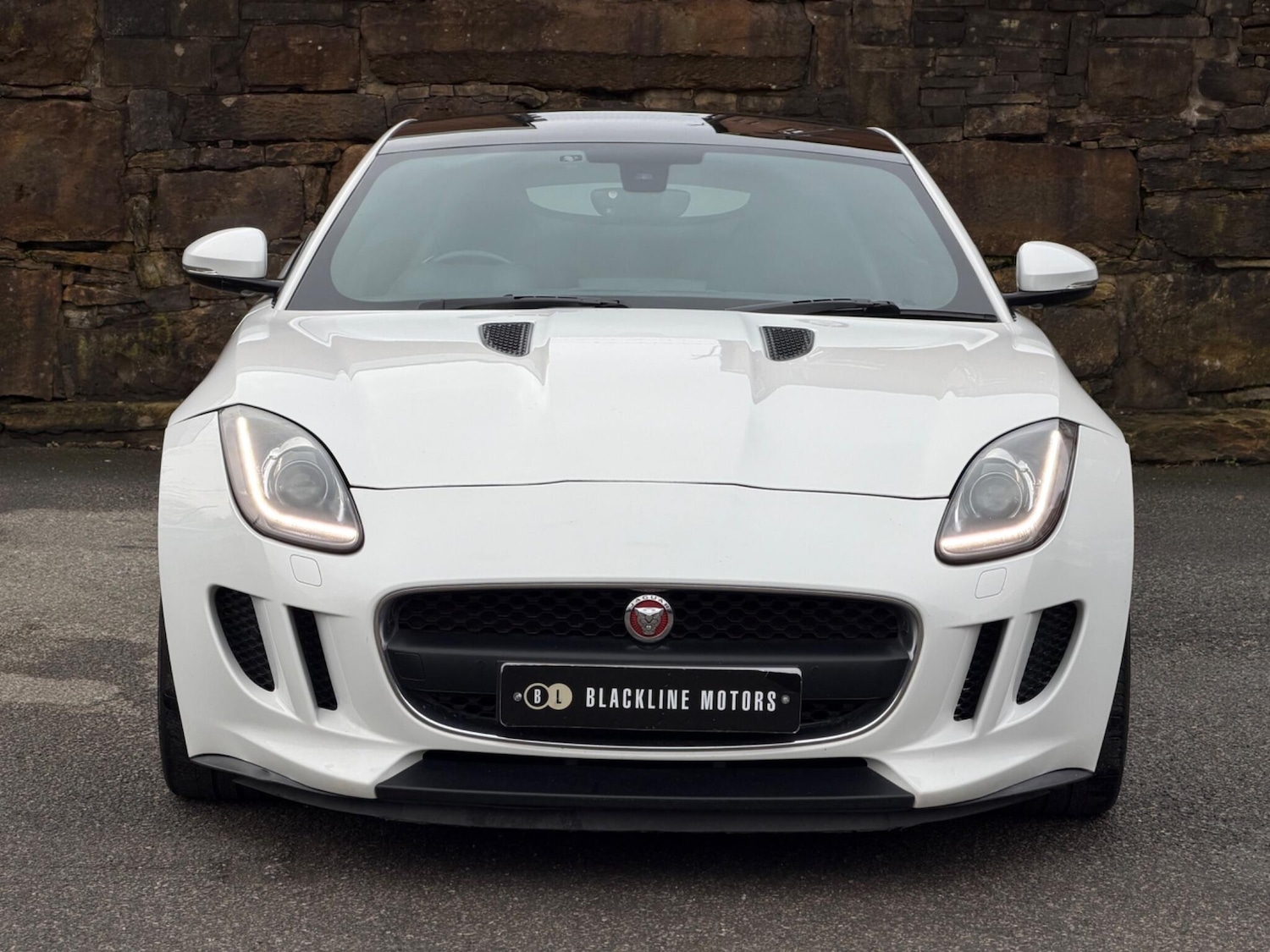 Used Jaguar F-Type 2014 for sale - 77305331: Photo 2