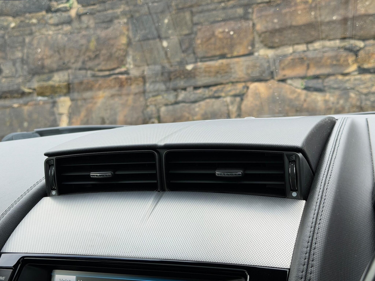 Used Jaguar F-Type 2014 for sale - 77305331: Photo 23