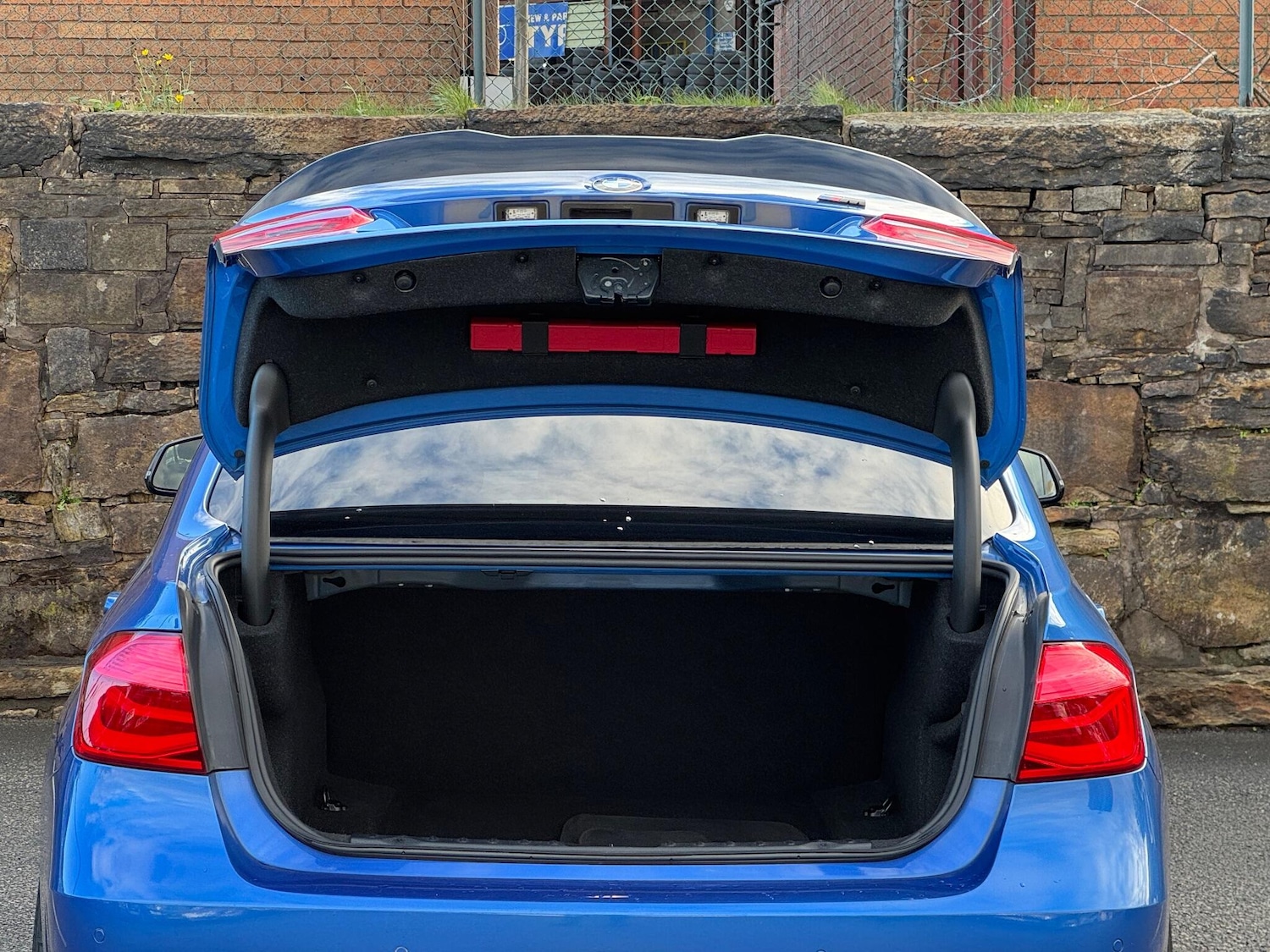 Used BMW 3 Series 2016 for sale - 76259233: Photo 21