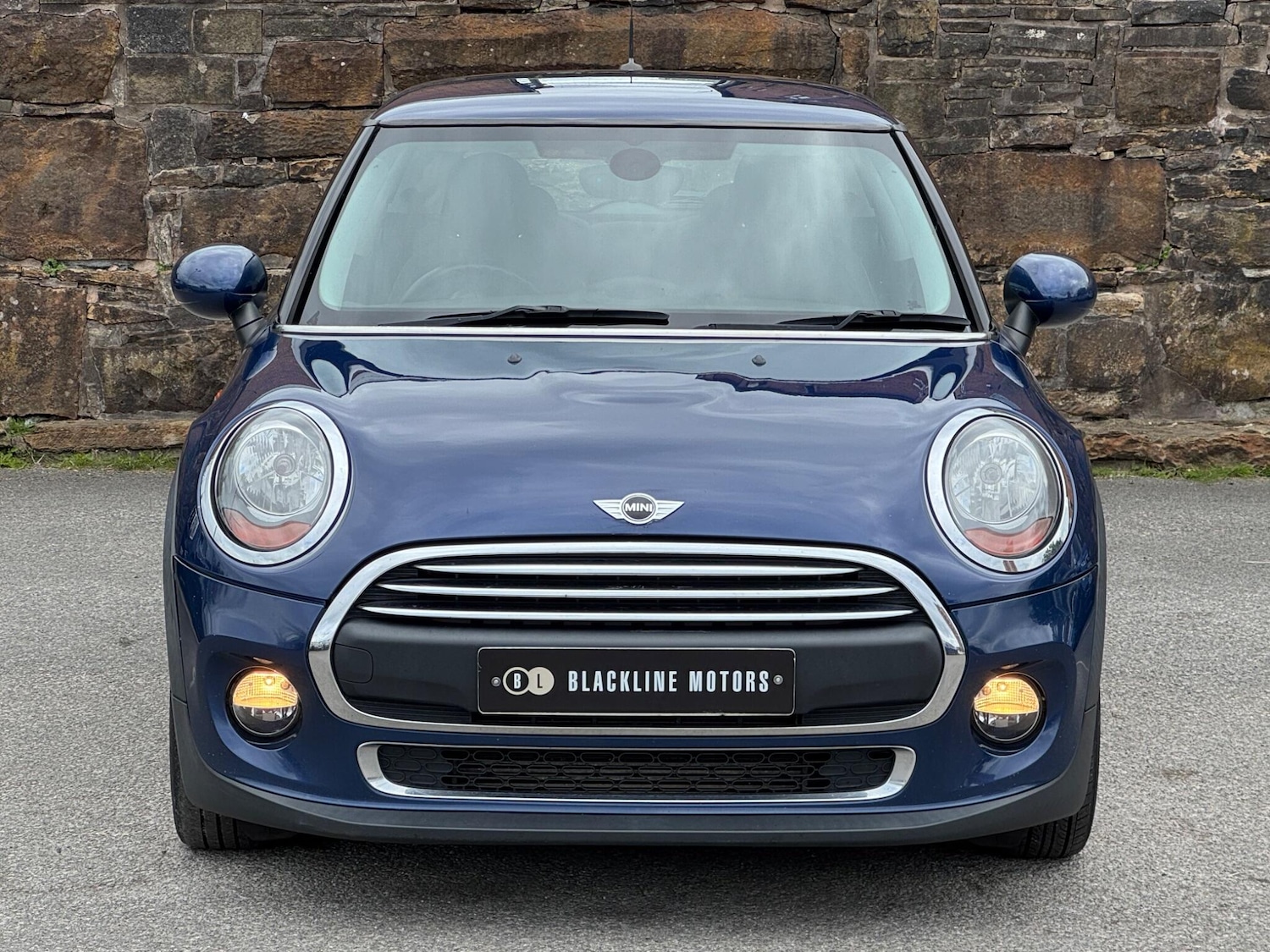 Used MINI Hatch 2015 for sale - 76989256: Photo 2