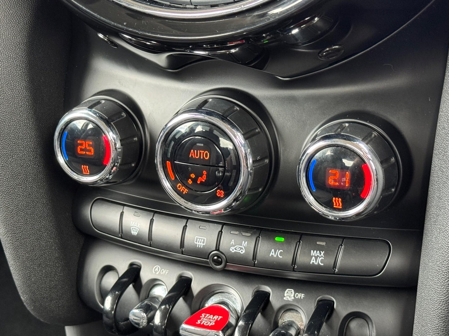 Used MINI Hatch 2015 for sale - 76989256: Photo 30