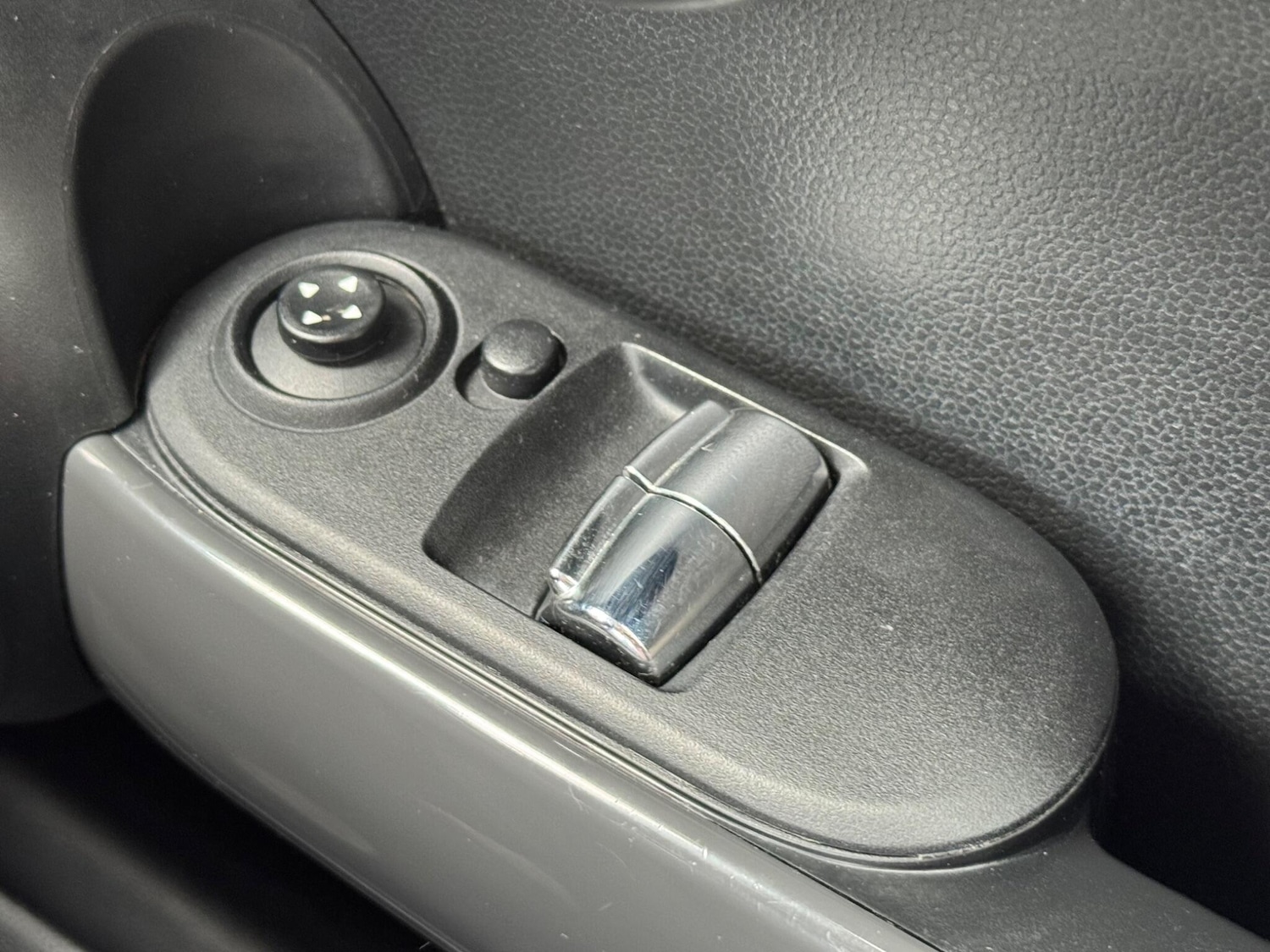 Used MINI Hatch 2015 for sale - 76989256: Photo 36