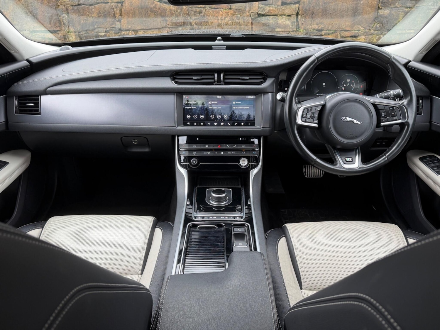 Used Jaguar XF 2017 for sale - 77598980: Photo 10