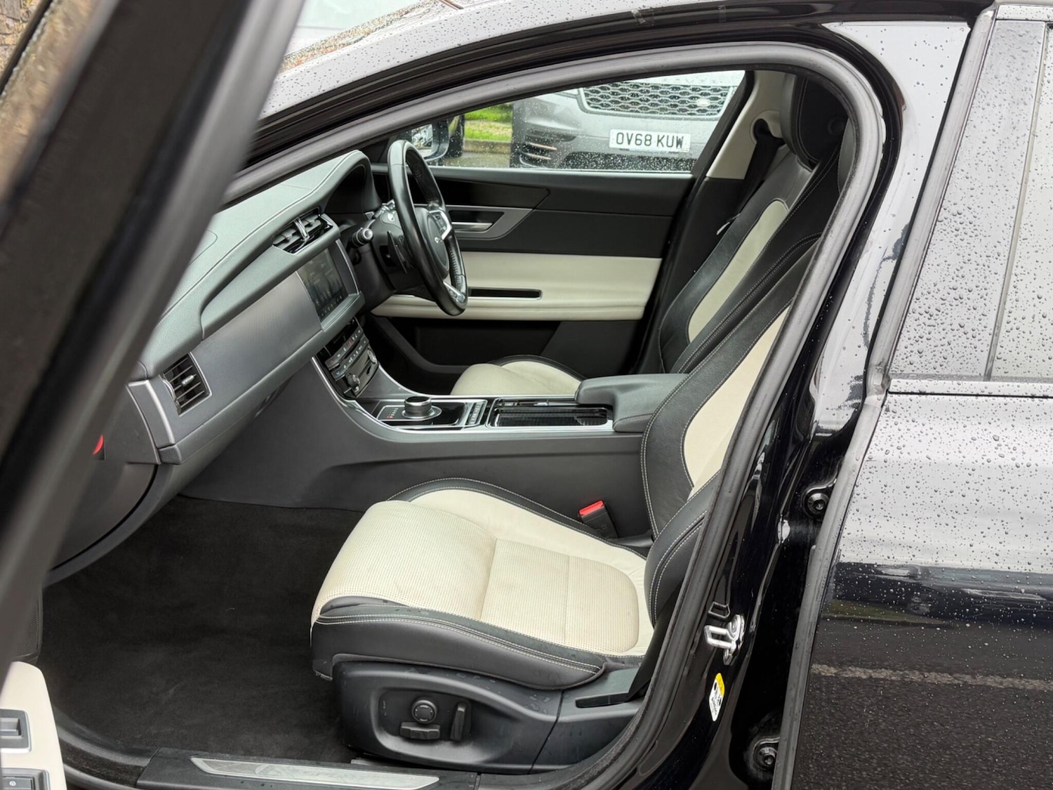 Used Jaguar XF 2017 for sale - 77598980: Photo 15