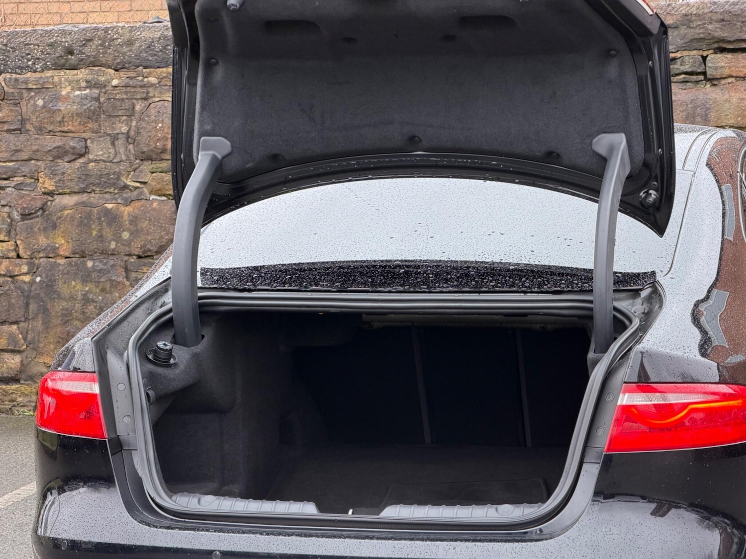 Used Jaguar XF 2017 for sale - 77598980: Photo 19