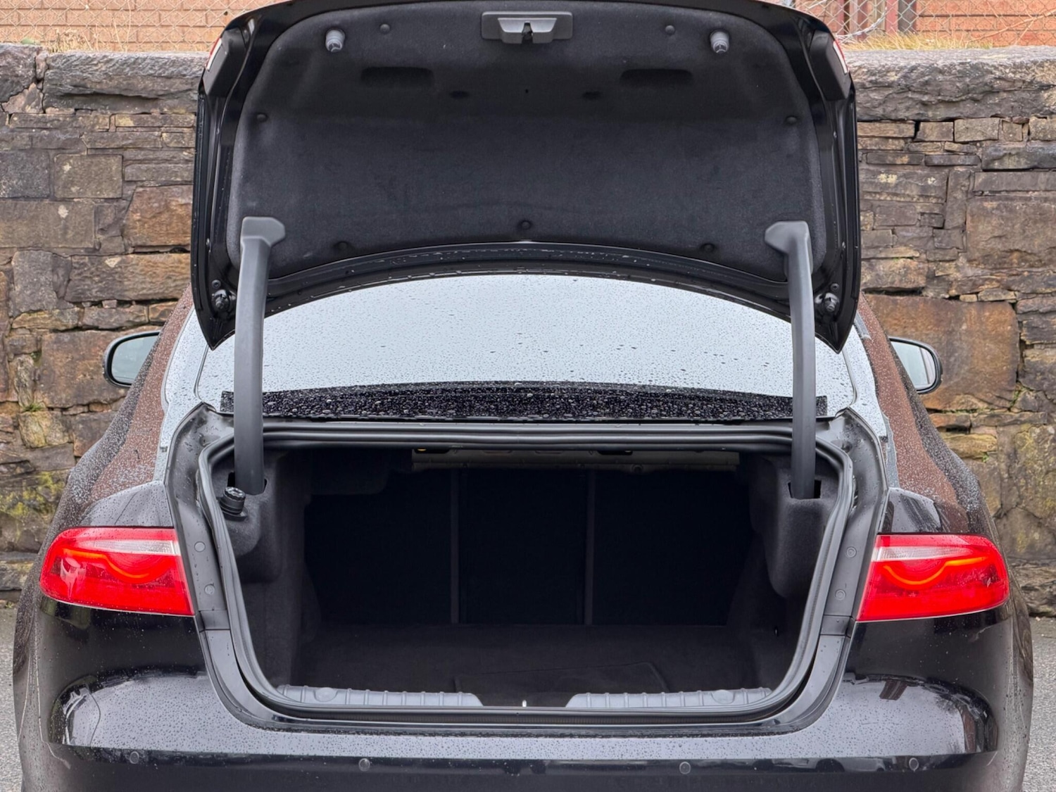 Used Jaguar XF 2017 for sale - 77598980: Photo 20