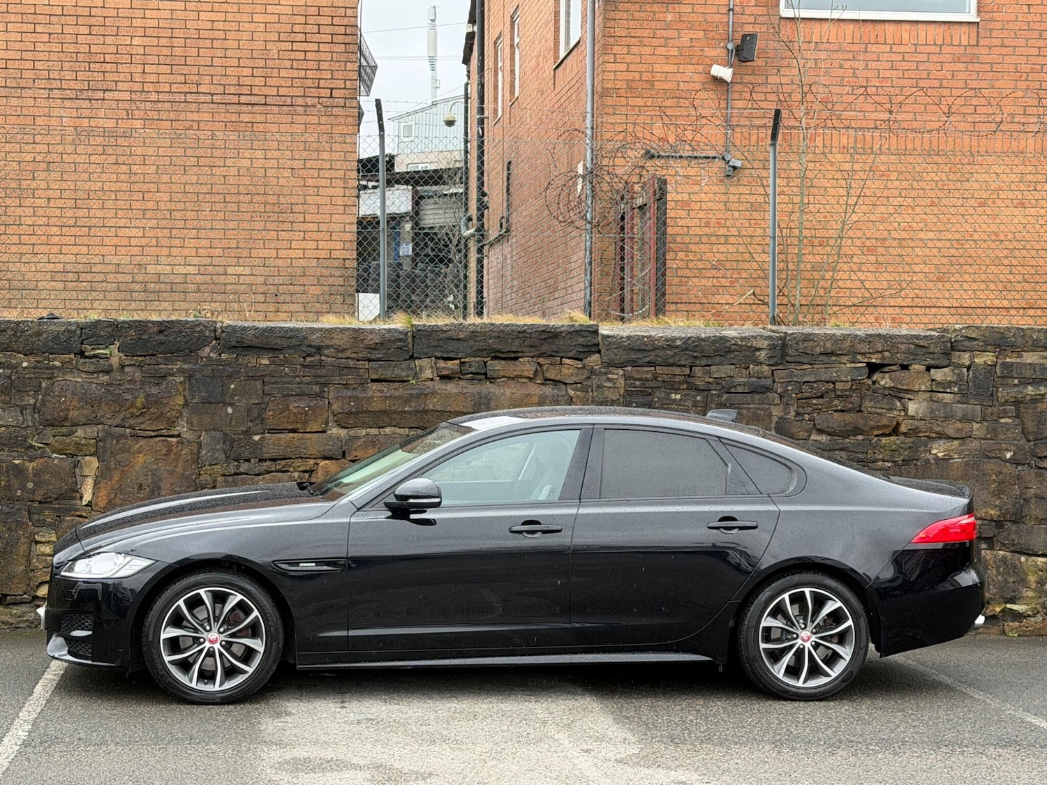 Used Jaguar XF 2017 for sale - 77598980: Photo 4