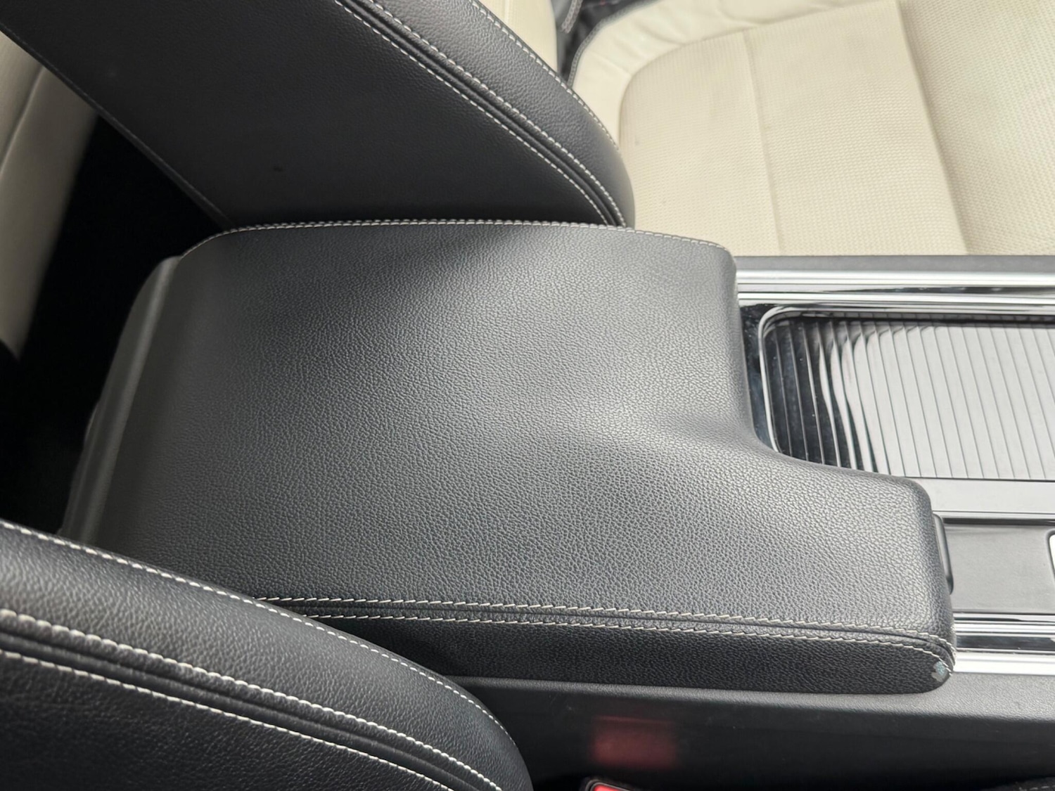 Used Jaguar XF 2017 for sale - 77598980: Photo 41